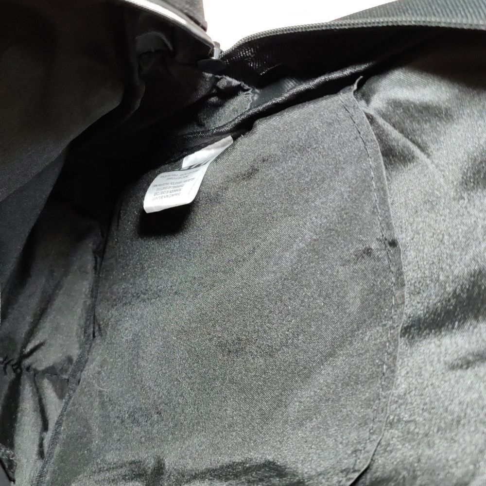 Neff Sling Bag - Picture 6 of 7
